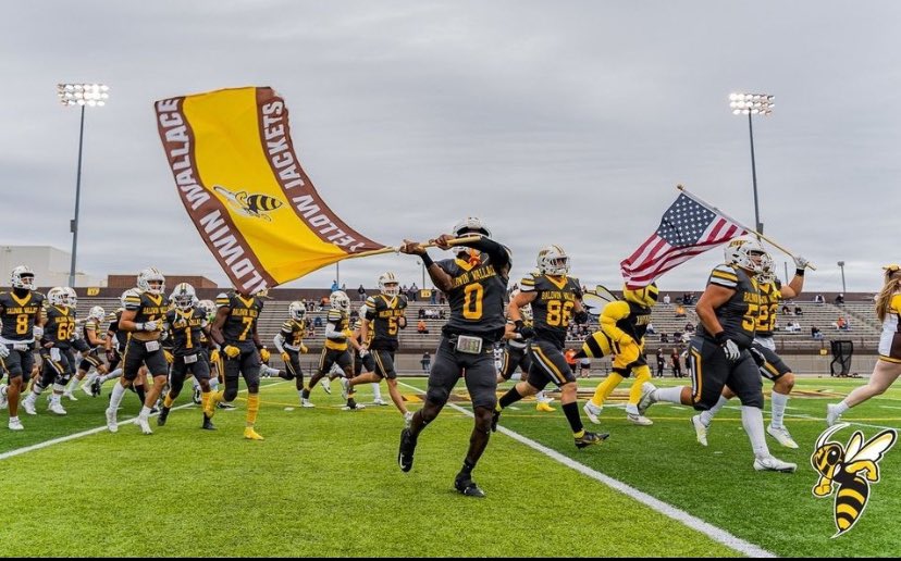 TyshaunH_'s tweet photo. I am blessed to receive my first offer from @BWYJFootball #AGTG @CoachBMiller17 @EthanNichol10 https://t.co/zKr8xdDMrI