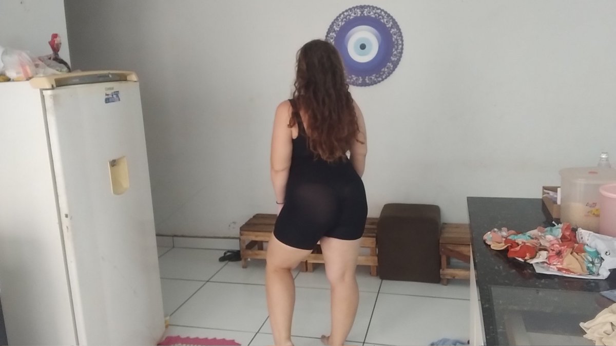 Zooizeze's tweet photo. Meu novo look 👇🏻
https://t.co/7SqTXZuH3U https://t.co/Q72AeZQ902