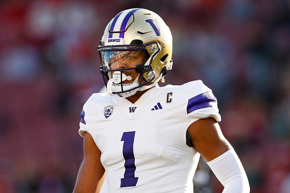 Christian_Nep's tweet photo. #AGTG Blessed to receive an offer from the University of Washington
 @CoachOmura @Coach_KC84 https://t.co/cMcfQRvkUK