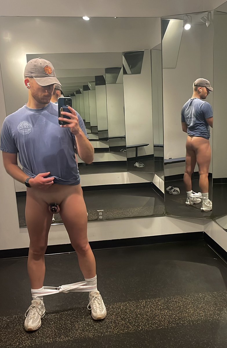 Cage check in the gym posing room, should I walk around and let the men here see it? 

Or is it too small? 

#chastity #lockednub #sub #lockedboi 
#gay