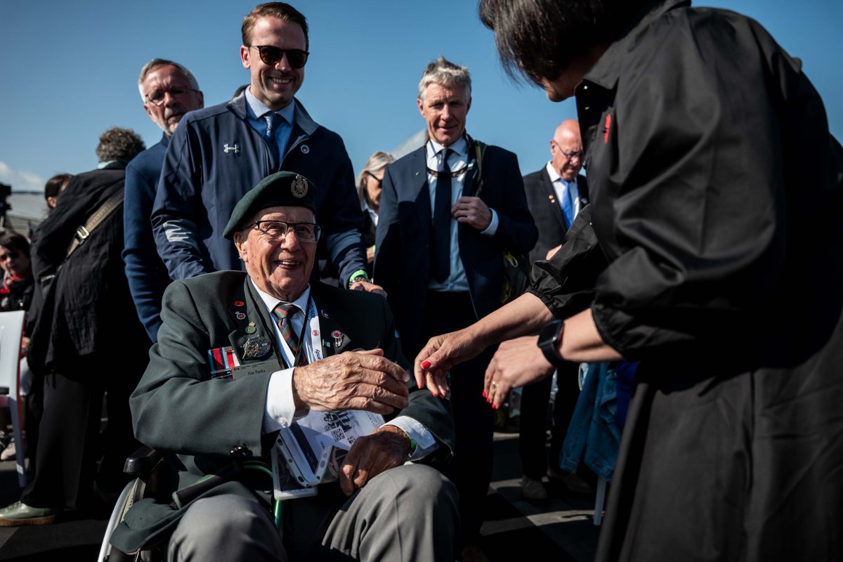 Back on the beaches of Normandy.

Today, we returned to Juno Beach to remember those who made the ultimate sacrifice here 80 years ago on D-Day. For some Veterans, it will be their last time returning to this beach.

Lest we forget.

#DDay80
#CanadaRemembers