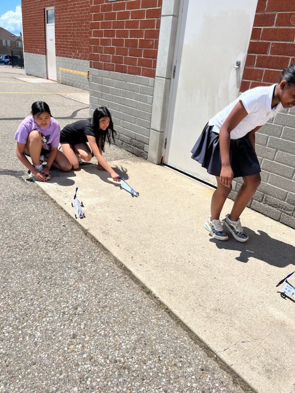 Mrs. Rodrigues tweet media