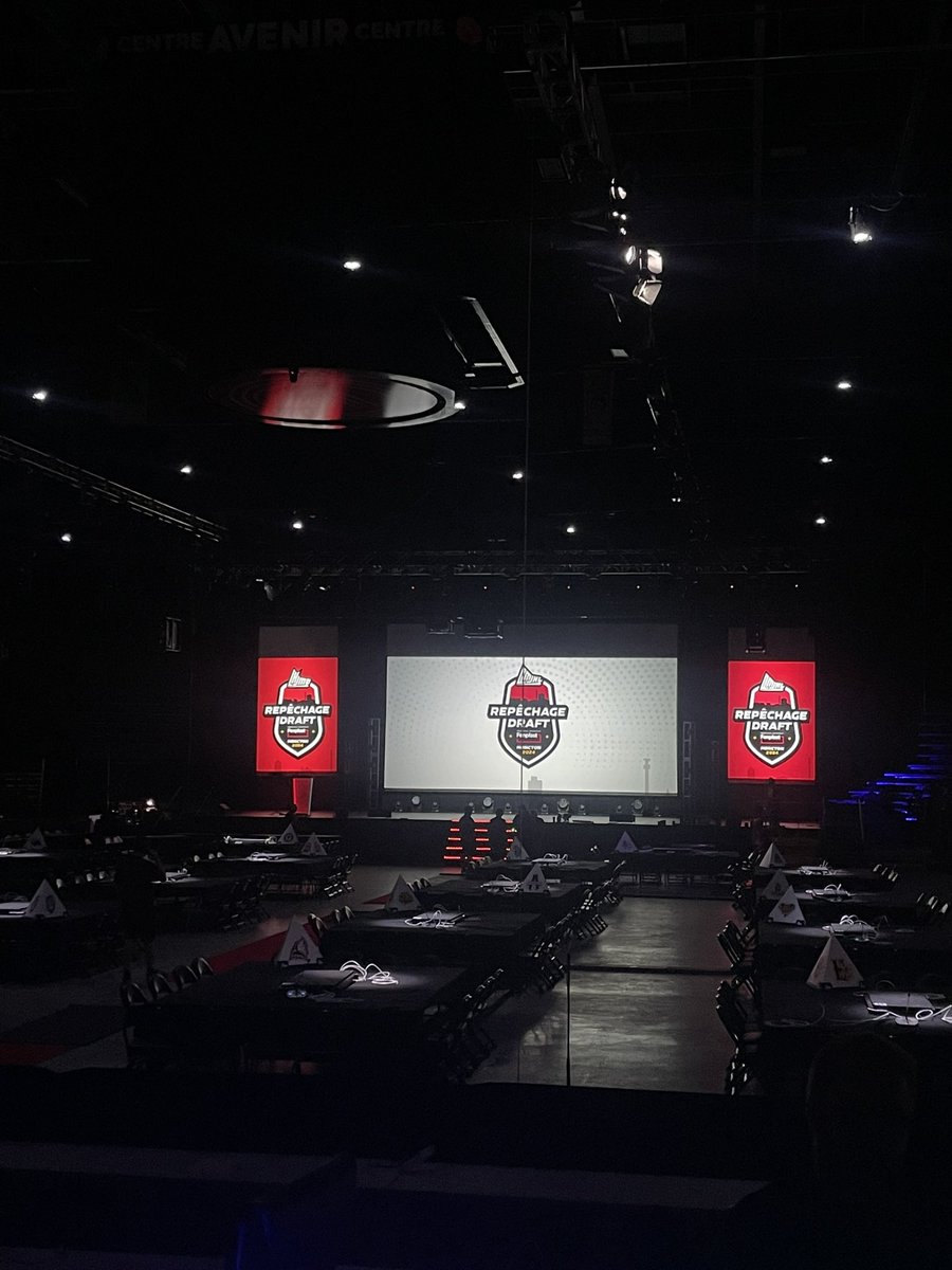 gmacsask's tweet photo. The setup and stage for the @QMJHL for our @eastlink crew is 🔥 https://t.co/Q0SSavaZz8