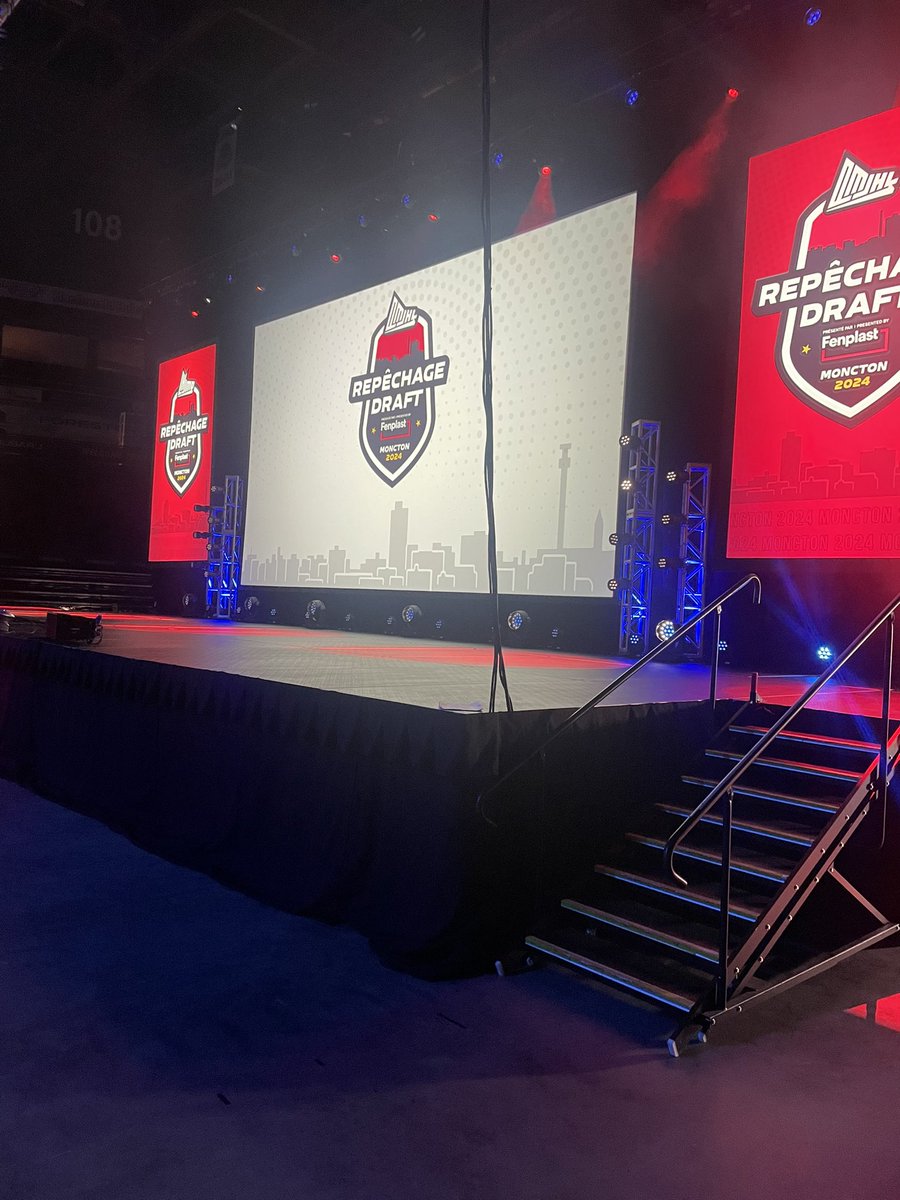 gmacsask's tweet photo. The setup and stage for the @QMJHL for our @eastlink crew is 🔥 https://t.co/Q0SSavaZz8