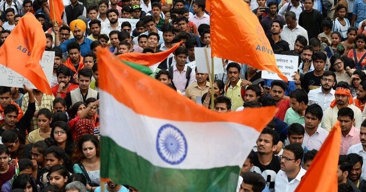 MuzarinOfficial's tweet photo. Balanced Poll verdict in #LokSabhaElections2024  ensures Democracy in #India to be intact.#NDA with 290+ seats looks weak even though back to power and #INDIAAlliance with 230+ seats emerged strong in opposition. Salute to the people of India for reclaiming #Democracy https://t.co/UvqJiFZ1B1