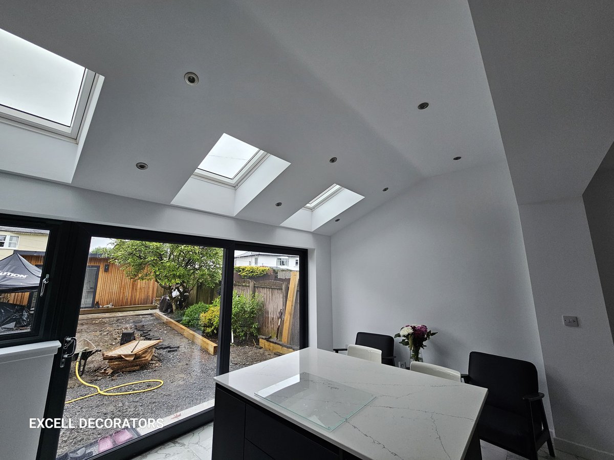 excelldecorator's tweet photo. Stunning kitchen recently completed 😍 https://t.co/jcWJiid8LO
