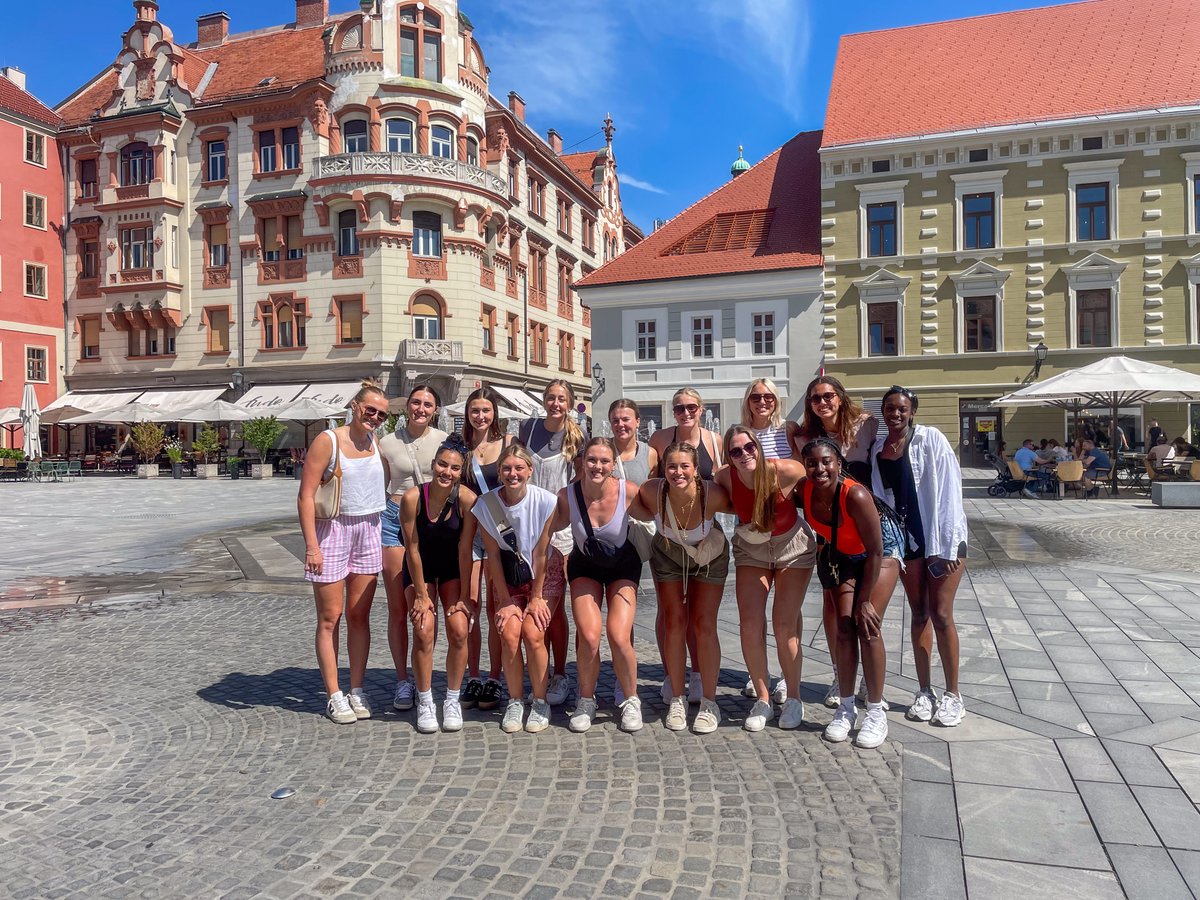AppStateVB's tweet photo. Radi se vozimo s kolesi ๐ฒ
#AppToTheTop | #AppTakesFlight https://t.co/BqD4Csrm06