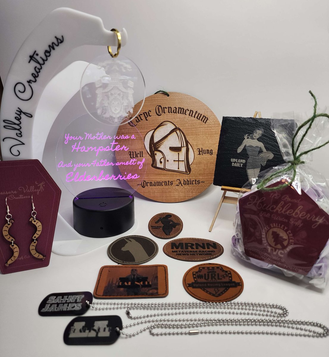REAL_IMP4STA's tweet photo. Are you in #Vegas for @UplandMe #Genesis? Make sure you stop by the Real Node LA's booth and see @ElijahJudah for your chance to win this merch/goodie box and more! Items are curated by @TVC_Customs and one lucky winner will take this lot! Show some love for the many different #Upland groups represented including the @urlofficial_dmg @up_saint_james @MapAssets @UplandDaily #OranmentAddicts #Llamanati @LaughterStolen #MRNN #RNLA @Spud_Buddies_ @UplandWorld