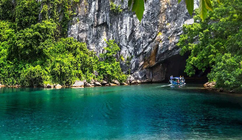 PassportLifeGO's tweet photo. Phong Nha-Ke Bang National Park, Vietnam: Explore a network of subterranean rivers and magnificent cave formations like Hang Sơn Đoòng, the world's largest cave by volume. This UNESCO World Heritage Site boasts hidden wonders waiting to be unveiled. 🇻🇳 https://t.co/NPvXa9YTuk