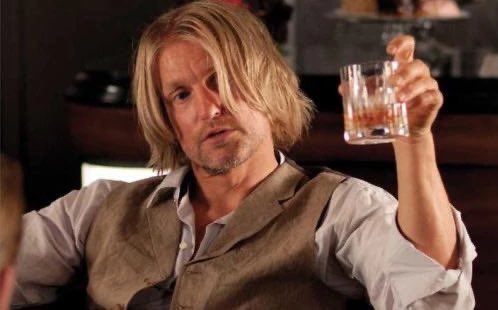 balladofsongs's tweet photo. one thing about suzanne collins is that she’ll write about a man with blonde hair that’s soooo complex https://t.co/SMg7DbZ8pt
