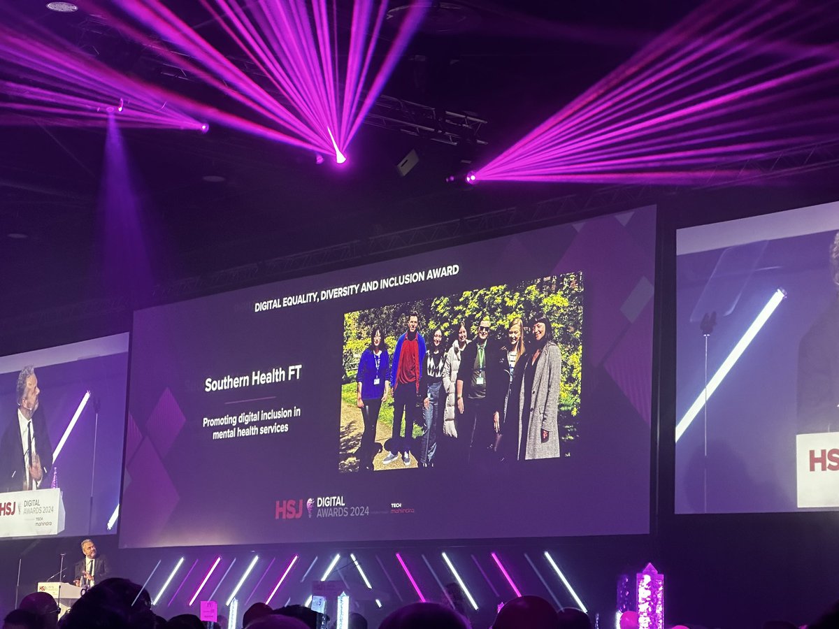 No win tonight but really proud of these teams. Huge achievement to be finalists @Southern_NHSFT <a href="/JEdgington/">Jaden Edgington</a> <a href="/NicLongson/">Nicola longson</a> <a href="/JCDSeward/">James Seward 💙</a> <a href="/hullpj/">Paula Hull</a> #hsjdigitalawards #makingadifference