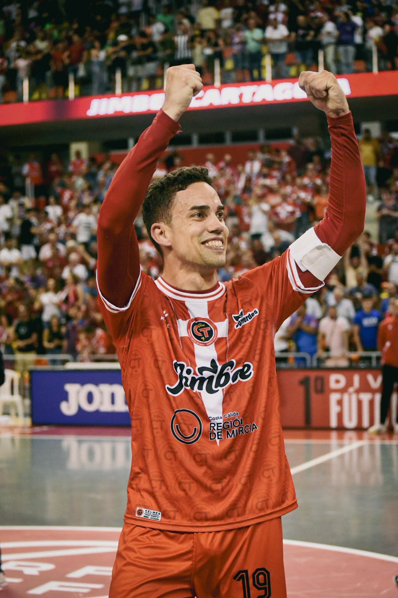 Sí, ©️APITÁN, lo hemos vuelto a hacer

Simplemente, historia 🫠