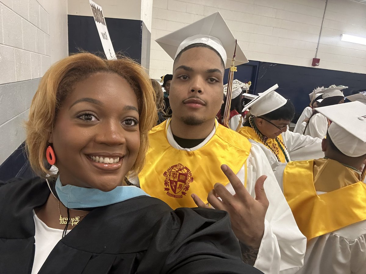 It’s been 3 weeks and I still can’t believe my first class of kids are officially graduated 😭❤️