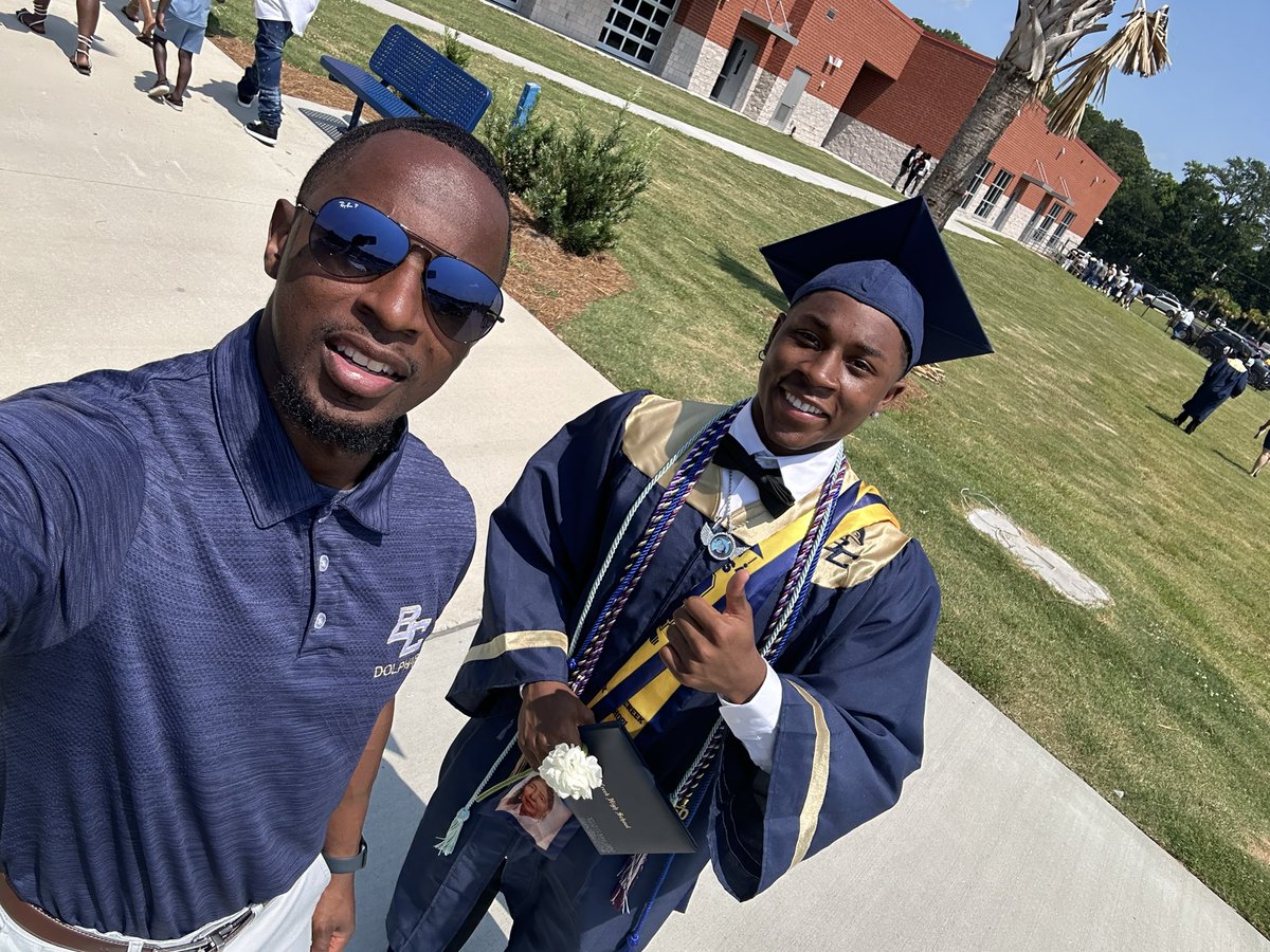 My guys are headed out in the world to be great men in society. 🙏🏾🏁🏀