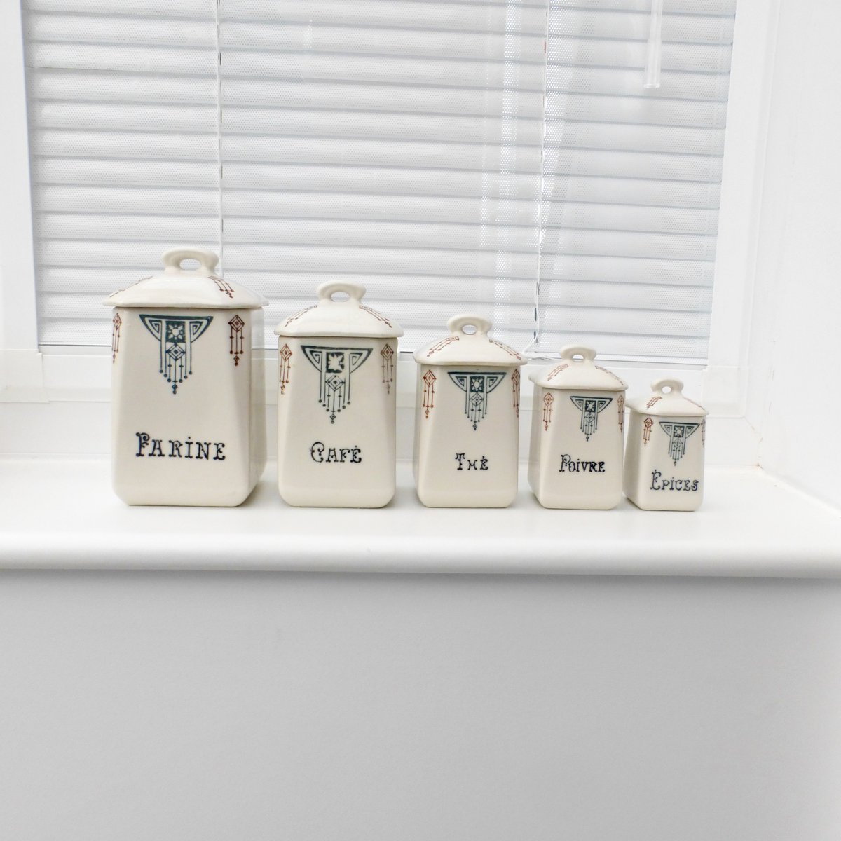 ThenandNowbVer1's tweet photo. Add a little rustic charm - Fab Vintage French Ceramic Storage Jars | Coffee Tea Flour Pepper Spices Cannisters | Pottery Kitchen Jars | https://t.co/dV5AOxIC7q via @Etsy https://t.co/559Ie795cv