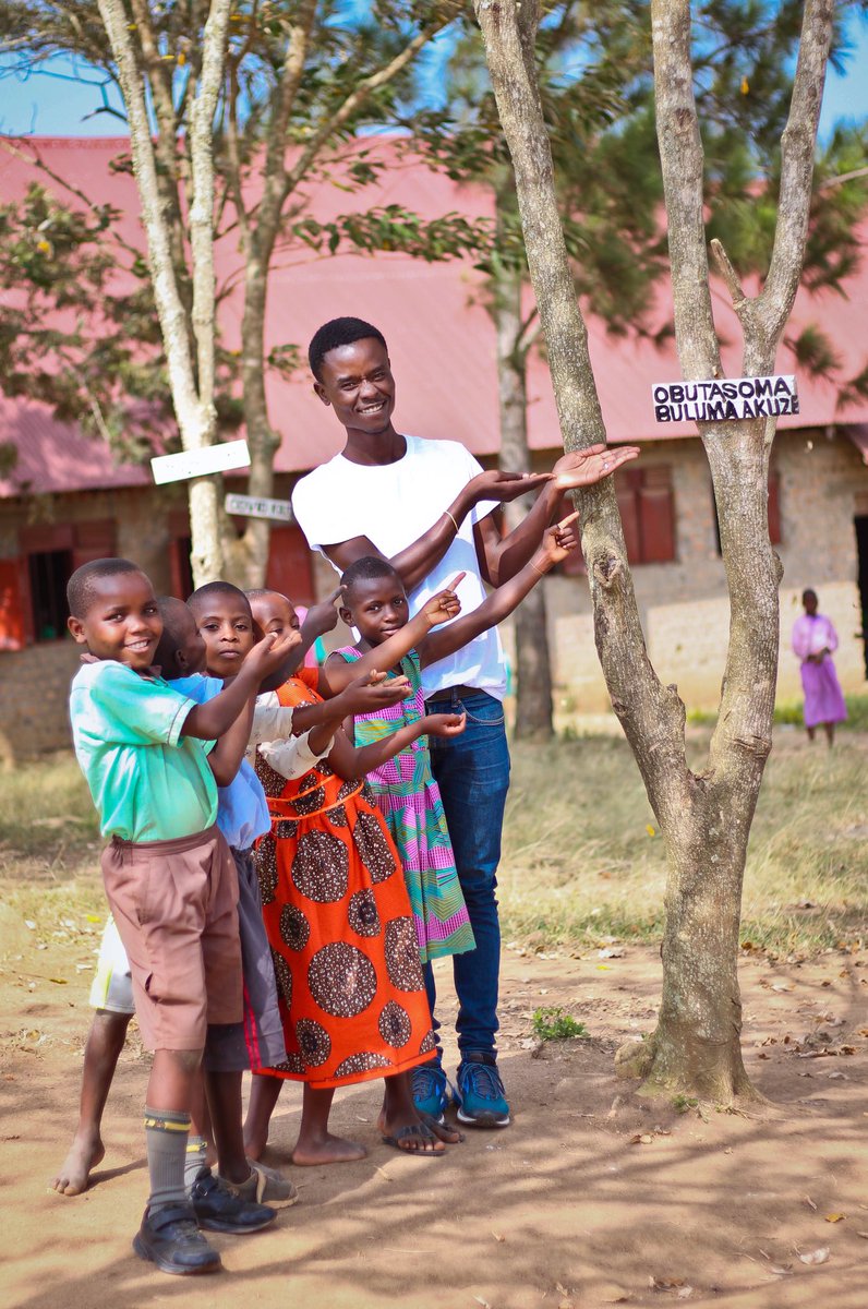 iamkaks's tweet photo. Tubatusako obubaka buno mukozese nga bwemwagala
#documentingchildren https://t.co/EecJt27eWY