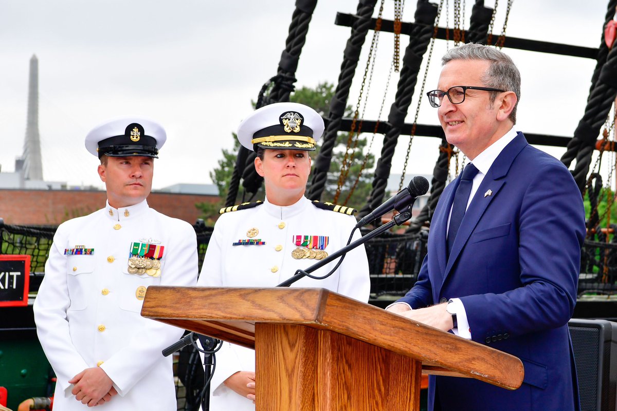 USS CONSTITUTION tweet media