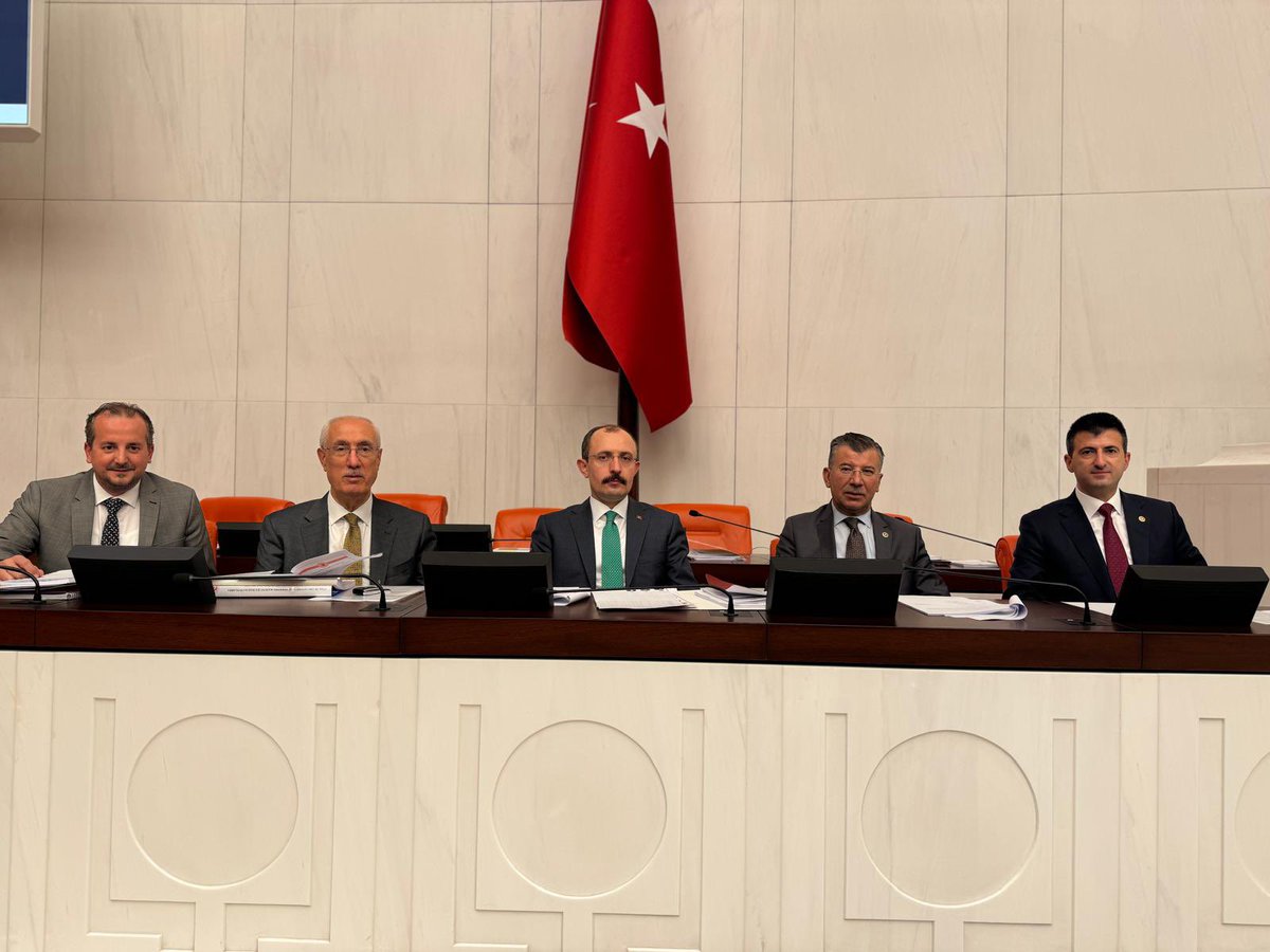 malicevheri's tweet photo. 📍TBMM Genel Kurulu

Genel Kurul çalışmalarımıza 125 Sıra Sayılı Türk Silahlı Kuvvetleri Personel Kanunu görüşmeleri ile devam ediyoruz. https://t.co/4vAniCVkwa