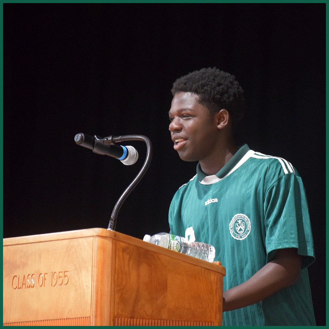 rumsoncds's tweet photo. Our 8th graders led an inspiring Upper School Athletics Ceremony today, recognizing the incredible dedication and achievements of our student-athletes throughout the year. From teamwork to perseverance, these Gators have shown what it means to be champions on and off the field. https://t.co/8Ezr8CWZjB