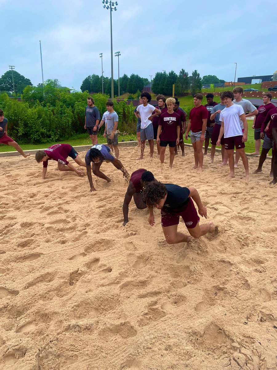 CoachUBrown's tweet photo. Ended Week 1 of Phase 3 with a day at the “beach”! Proud of how our guys attacked the work! 

Thanks to @PanthersFB2021 for coming to get some 7on7 work today! https://t.co/34nvghGxpD