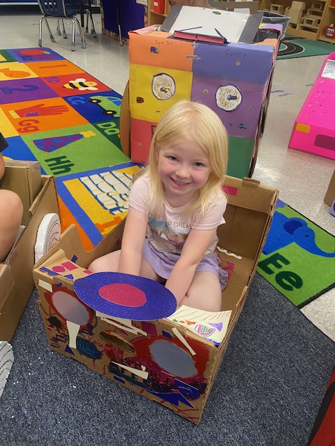 PKCarsonBarnes's tweet photo. Pre-K Drive-In Movie Day!! As our culminating activity during our study of transportation, each family designed their own car. Each car represented the students' personality perfectly. #LetstalkaboutECE @Smith_Seabees #prekrocks #ECE #letsroll https://t.co/2D9eZiCMap