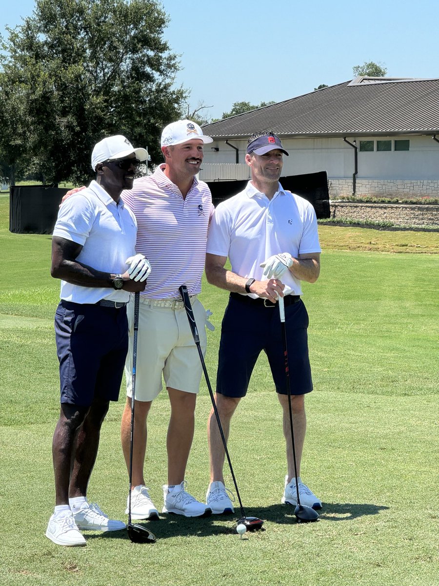 KPRC2Ari's tweet photo. Texans GM Nick Caserio playing in the LIV Pro Am with Bryson Dechambeau https://t.co/dSIMOD1Alf