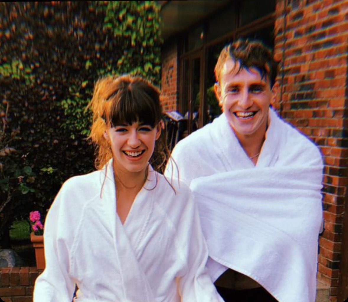 DaisyAndPaul's tweet photo. 1st 📷 Paul Mescal &amp; Daisy Edgar Jones in 2019.
2nd 📷 Paul Mescal &amp; Daisy Edgar Jones in 2024.

They are both now the leads in 2 of the most anticipated blockbusters of the year! Daisy is starring in @Twistersmovie out July 19th, and Paul will star in Gladiator II November 22nd. https://t.co/4sFmxDS2b7