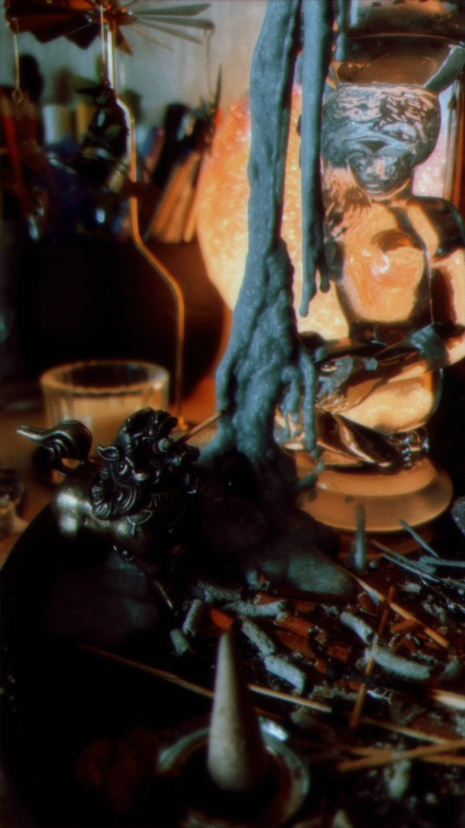 ✦𝓢𝔀𝓮𝓮𝓽 𝓼𝔀𝓮𝓮𝓽 𝓮𝓼𝓬𝓪𝓹𝓲𝓼𝓶✦
·