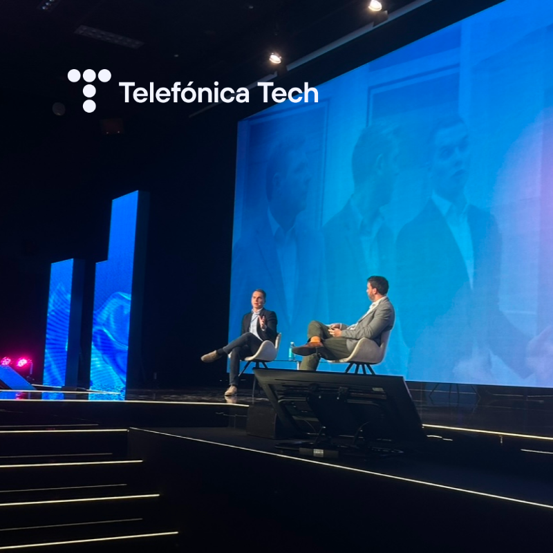 TelefonicaTech's tweet photo. "Transforming Businesses with Cloud Computing" 💻

Tercera ponencia de Craig McGeough y Daniel Aldea, CEO de @AltostratusSL, Part of Telefónica Tech, donde junto a @HeathrowAirport, hemos hecho un recorrido por las diferentes aplicaciones de negocio. 📱 

 #DigitAll24