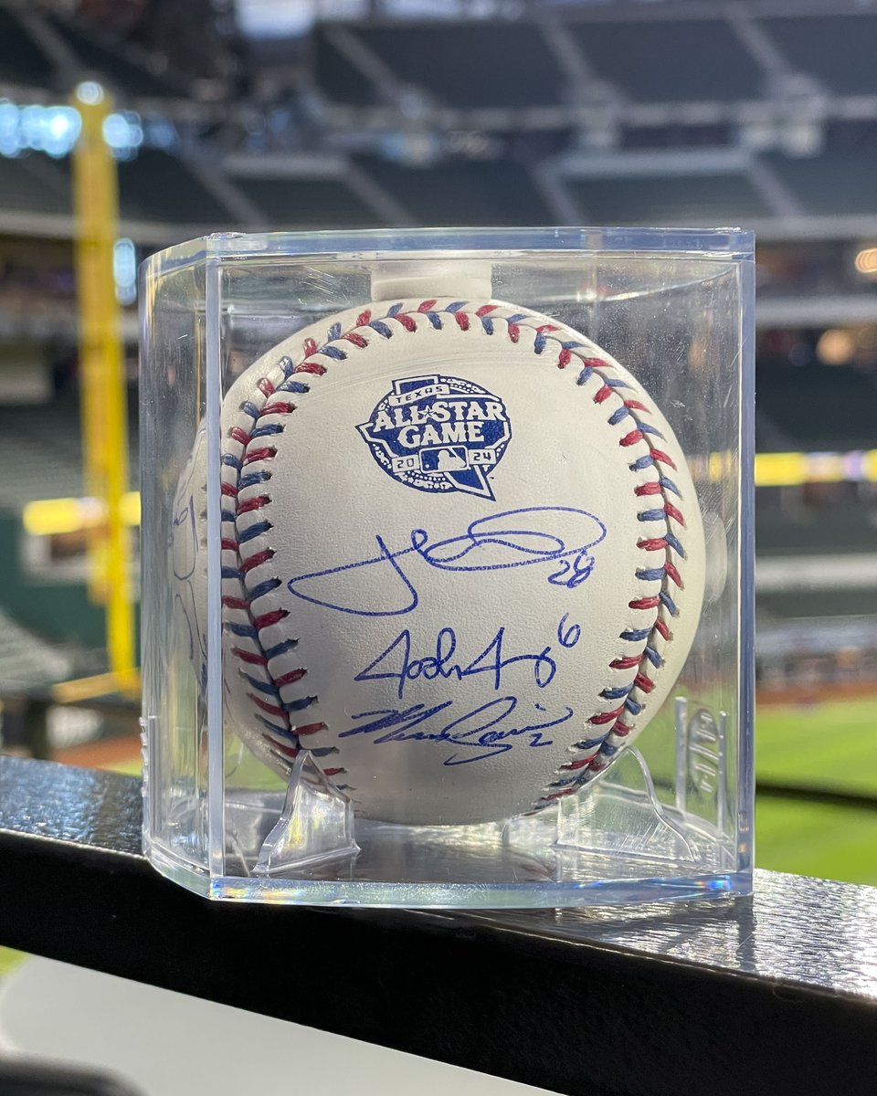 Rangers's tweet image. We're giving away the ultimate Rangers All-Star autographed baseball!

Autographs include all six '23 All-Stars and '95 All Stars, Pudge Rodriguez &amp;amp; Kenny Rogers.

How to enter:
1. Repost this post
2. Reply with your All-Star ballot voting all Rangers.

⭐️ Rangers.com/vote