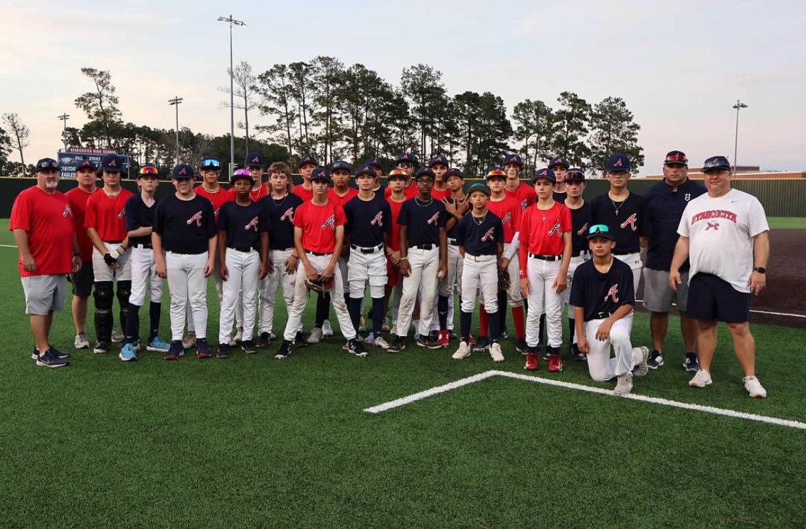 AaronOchs3's tweet photo. AHS Freshman Summer Baseball team.  These kids are going to do great things.  Love watching them play! #GRIT @AHS_6aBaseball @MGerica @JKD_Athletics @Teresaochs9 https://t.co/D53wPCGhZz