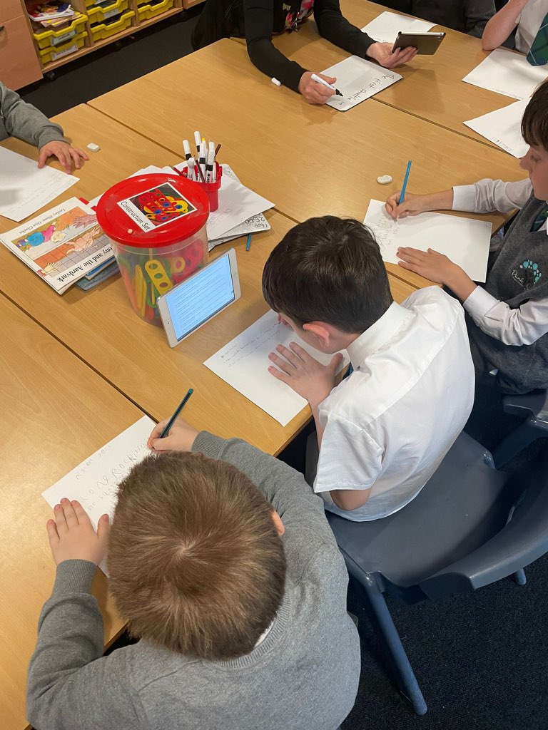 P3 have been using digital technology to research information about Rockets to help us with our writing and prepare us for our trip to the science centre! We also used our fabulous note taking skills!