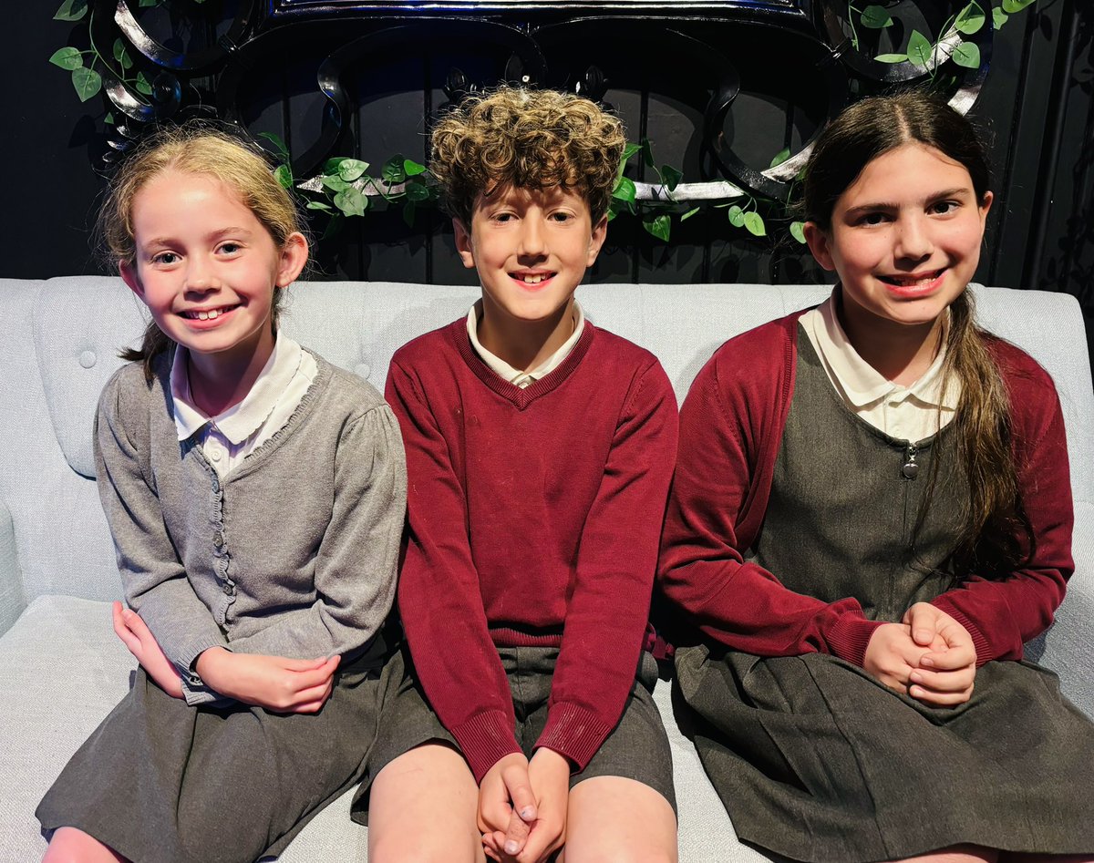 🎙️BUSHEY HEATH PRIMARY MUSIC PODCAST- EPISODE 1🎙️

In this episode I chat with organically formed music trio The Shooting Stars about inspirations, songwriting and performing at the Bushey Arts Festival 🎶 <a href="/busheyheathjm/">Bushey Heath Primary</a> #BusheyHeathMusic 

buzzsprout.com/2373183/152065…