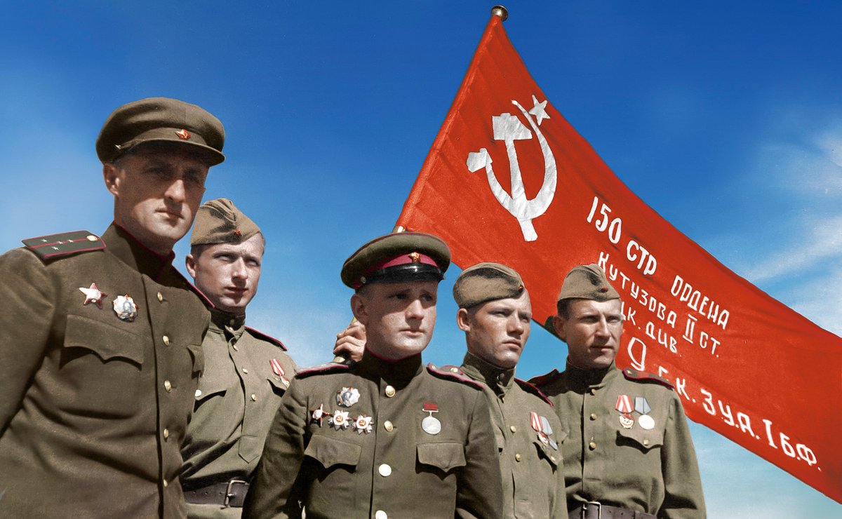 id_communism's tweet image. 🎖️Eternal gratitude to all the heroes of the #Soviet Red Army and the partisans throughout Europe who sacrificed themselves in the fight against #Nazism in #WorldWarTwo. More than 25 million Soviet men and women, soldiers &amp;amp; civilians, died between 1941-1945. #DDay #History