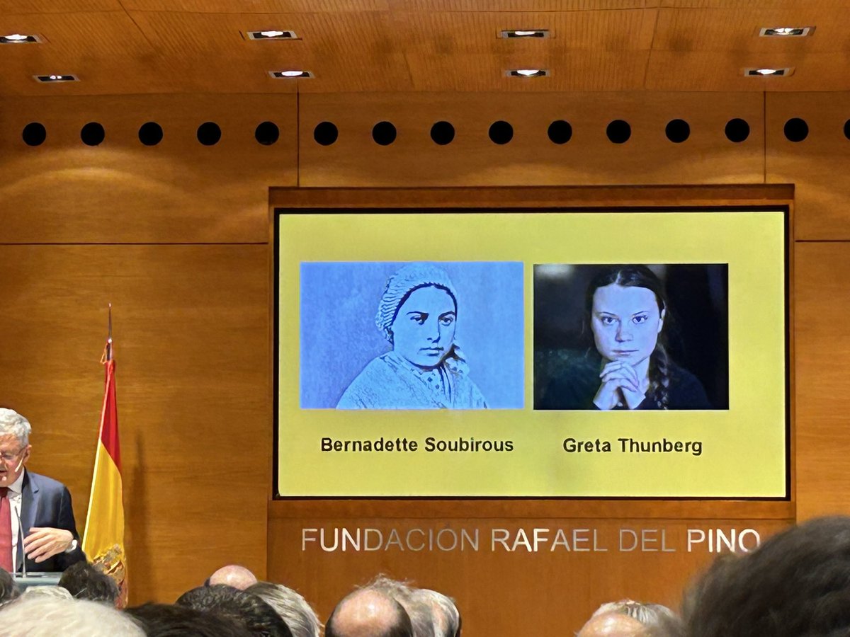 Sabadell Jose (@jose_sabadell) on Twitter photo They say that to understand the world there are three historical events that must be understood in depth: the outbreak of the First World War; the emergence of Nazism; and the novelty of nuclear weapons.
Listening to <a href="/Clarkstopher/">Christopher Munro Clark</a> Christopher Clark, in <a href="/frdelpino/">Fundación Rafael del Pino</a> , author of They say that to understand the world there are three historical events that must be understood in depth: the outbreak of the First World War; the emergence of Nazism; and the novelty of nuclear weapons.
Listening to <a href="/Clarkstopher/">Christopher Munro Clark</a> Christopher Clark, in <a href="/frdelpino/">Fundación Rafael del Pino</a> , author of