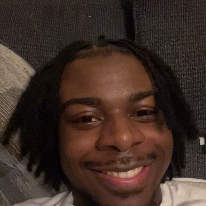 risoulja's tweet image. #justkeepsmiling