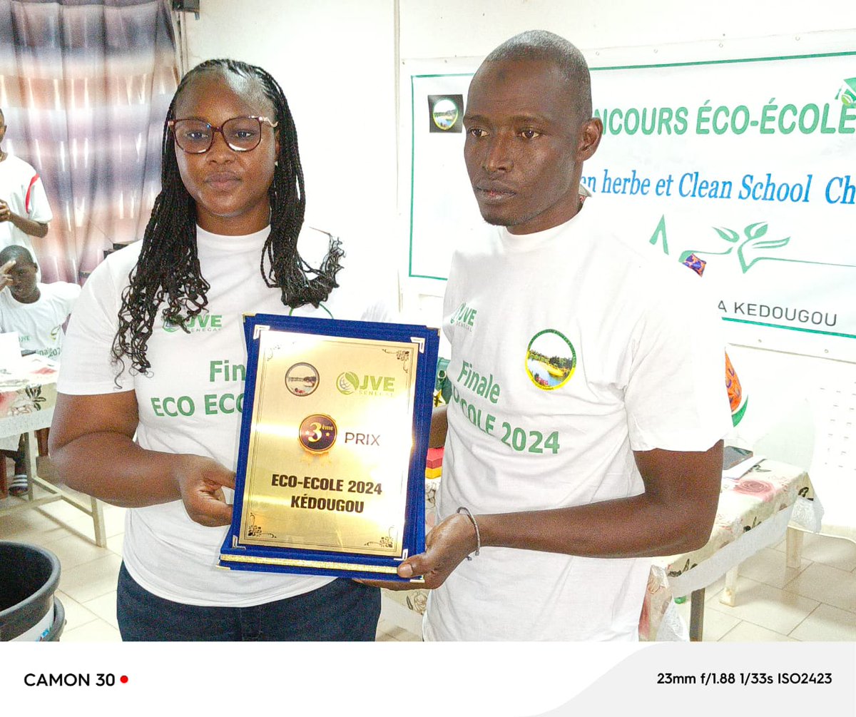 NdeckyViviane's tweet photo. 3e Prix Concours ÉCO-ECOLE 2024 CEM COMMUNE2 KÉDOUGOU.
#JME2024 #JVESn #ICPFG https://t.co/bpgUSprbzt