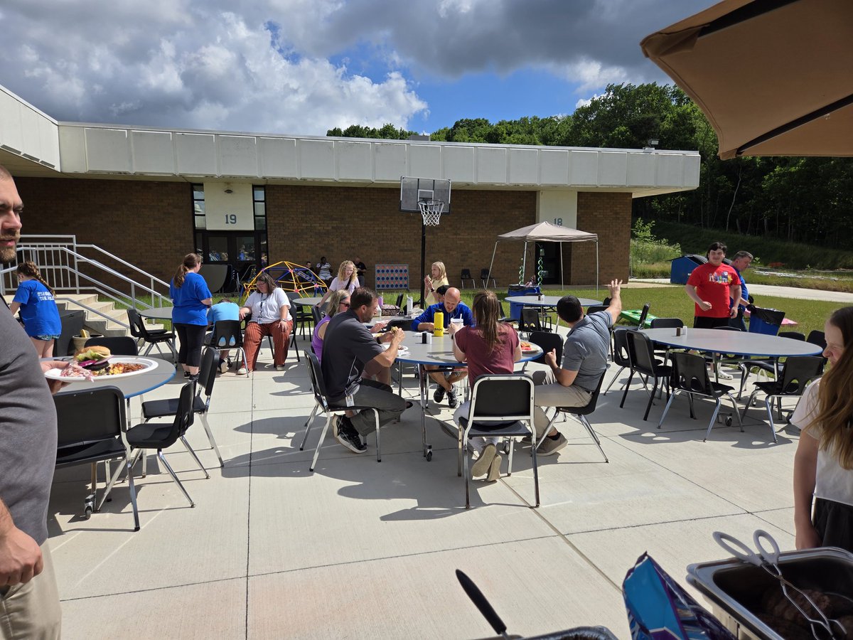We had a 🌞FABULOUS🌞 day celebrating our 8th Graders and the last day of school <a href="/TMSTrinityPride/">Trinity Middle</a> As/LSs Annual CookOut!!! 

Thanks for a GREAT year, TMS!!! 💙🤍

<a href="/TRINITY_MLUCAS/">Dr. Michael Lucas</a> <a href="/TASDspecialed/">Ken Cross</a> <a href="/TrinityAreaSD/">Trinity Area School District</a>