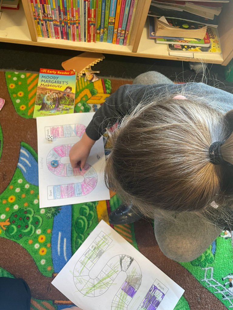 P3 have been designing their own board games using their spelling words and have thoroughly enjoyed challenging each other! 🎲