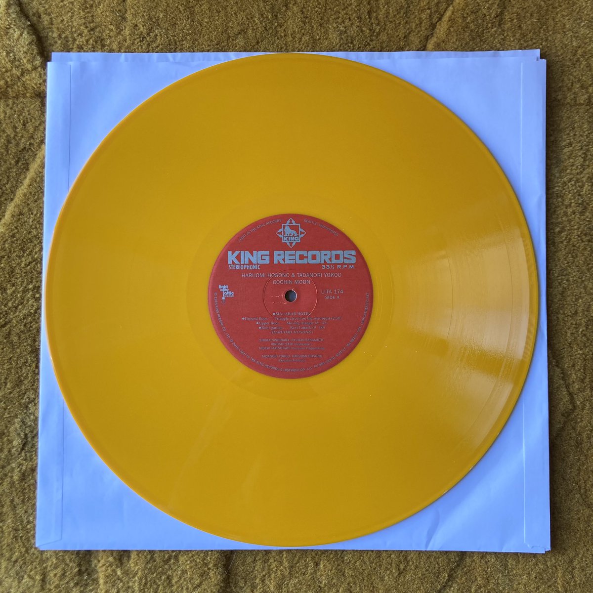 projectmoonbase's tweet photo. Haruomi Hosono (@hosonoharuomi_, @lightintheattic) - Cochin Moon 🦜🎹🪲 #exotic #luxurious #wonderfilled #Indian #cinemas #totally #electronic #chattering #bugs #fluttering #birds #magic #harps #drums #thud #blip (h/t @KidNarco) (Thank you @spacediscojeff!) (@_stranger_than) https://t.co/tGDRk3qBzd
