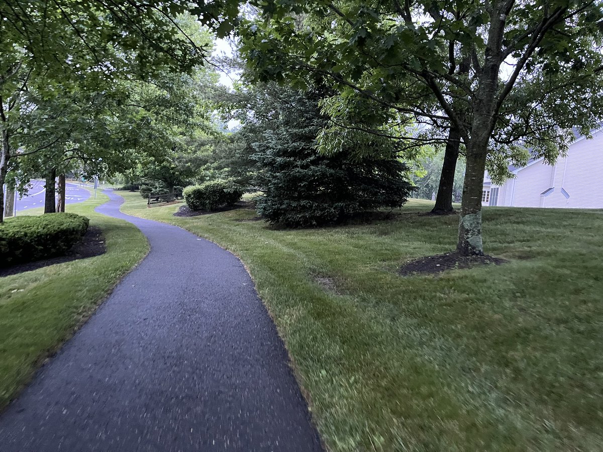 pkdhillon08's tweet photo. #PrincetonChroniclesJune2024
Enjoying #MorningWalks 5.30am. #holidaycheer #cardioexercise.
Lovely Walking paths 🚶🏻 🚶🏾♀️ 🚶🏻♂️
#SDG3 GoodHealth & Well Being https://t.co/WbQUgDrKmD
