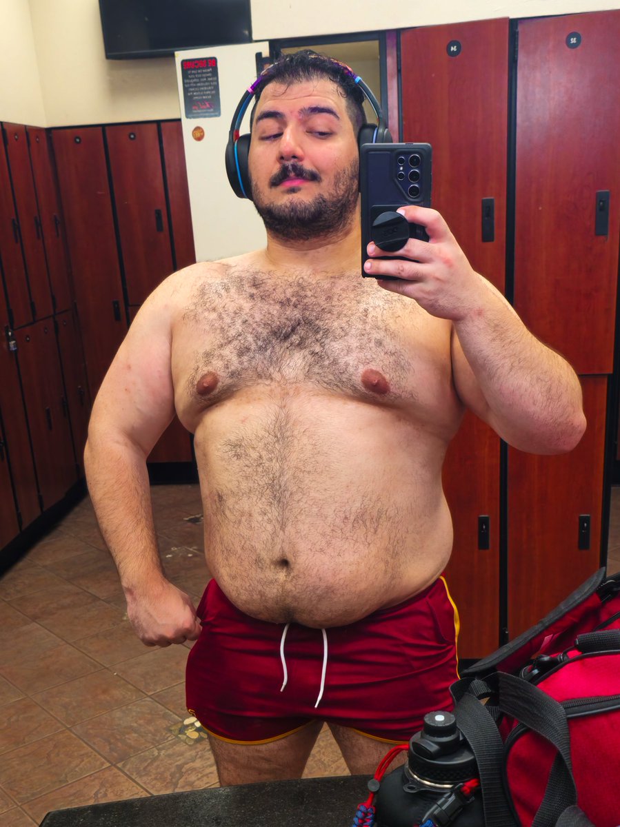 heyitsbearkun's tweet photo. Post gym workout.
#hairyscruffhomo #hairyscruff #hairybearcub #gaybear
#gaymustache
#gaydaddy #gaymusclebear #beefy #beefymen #beefybear #gaymuscle
#gayman #gaybeard #gaywoof #gayscruff #bodypositivity #bodypositive #scruff #gayhairy #bearscubsnbeards #thiccgay #thicc https://t.co/h2UpvCsFA9