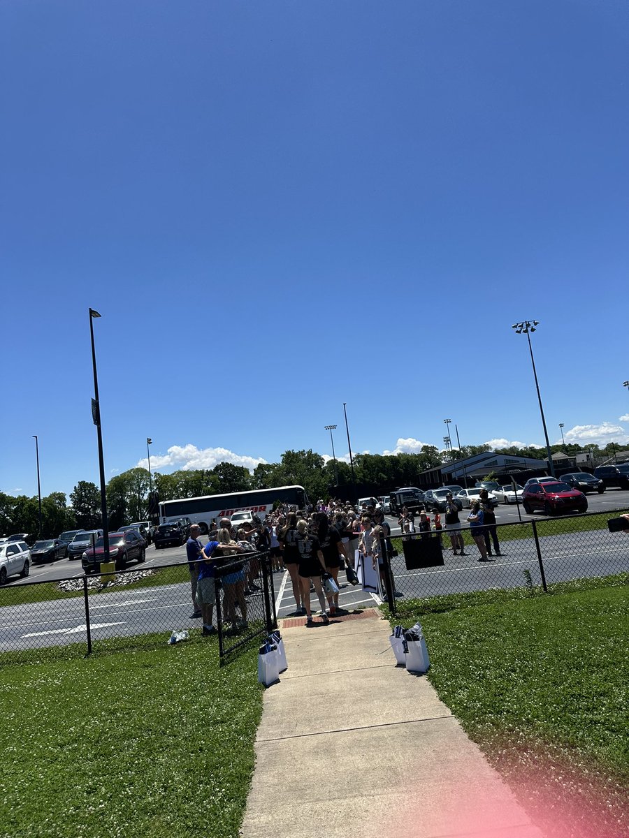 SouthWarren Softball tweet media