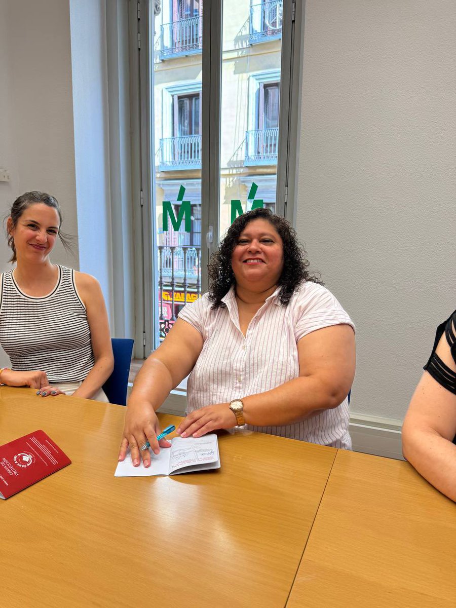 Nos reunimos con la asociación  @Save_a_Girl, que lucha contra la mutilación genital femenina en países como Pakistán o India.

Cerca de 200 millones de mujeres y niñas han sufrido este tipo de violencia. Actuemos para que nunca vuelva a pasar.