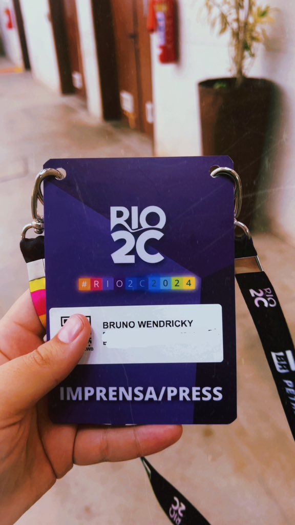 Bruno (@bruno.wx) tweet media