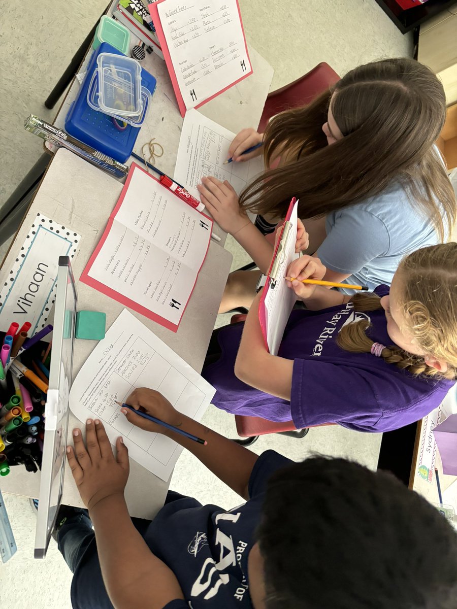 Angela DiLiberatore tweet media