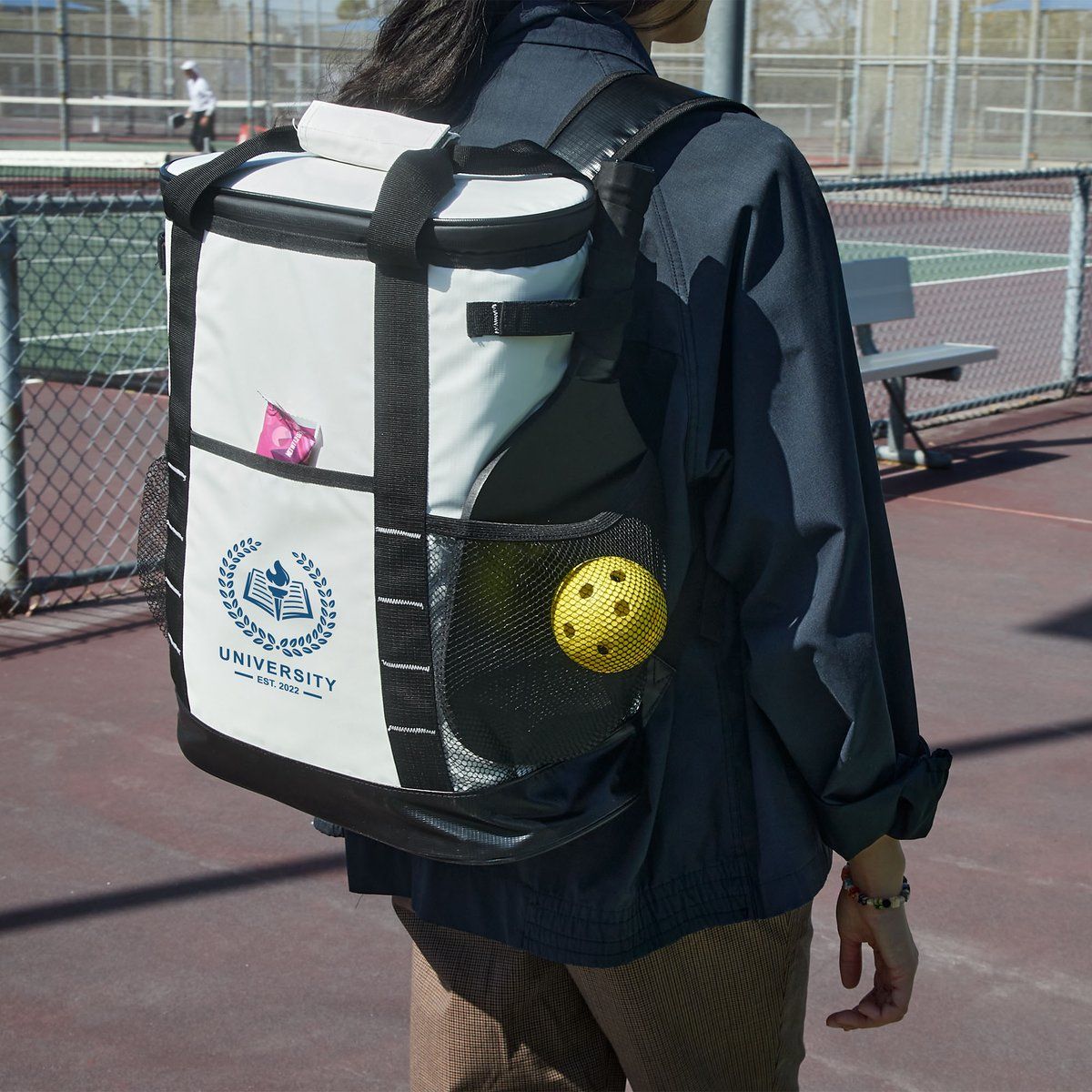 TacomaTrophy's tweet image. Branded merchandise is a great way to get your brand out there. Order yours today and see the difference! amp.fyi/-/gsBjNzd2 #brandedtech #kits #coolers #mousepads #tacomatrophy #doingrecognitionright