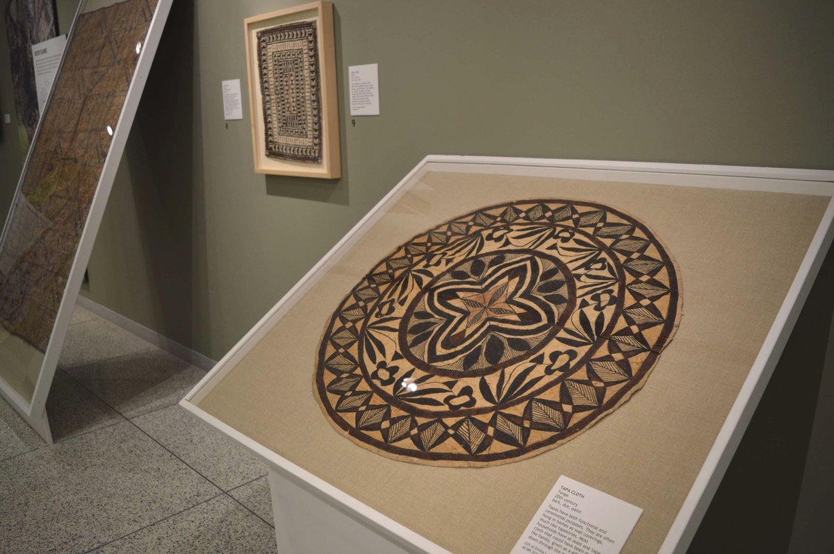 NJStateMuseum's tweet photo. Did you know you could make cloth with bark? Learn about tapa cloth and the many other uses of tree bark in "Bark! Indigenous Cultural Expressions," on view now. 

Tapa Cloth
Tonga
20th c.
bark, dye, paint
Gift of Emma L. Martin https://t.co/HuJGXA0raD