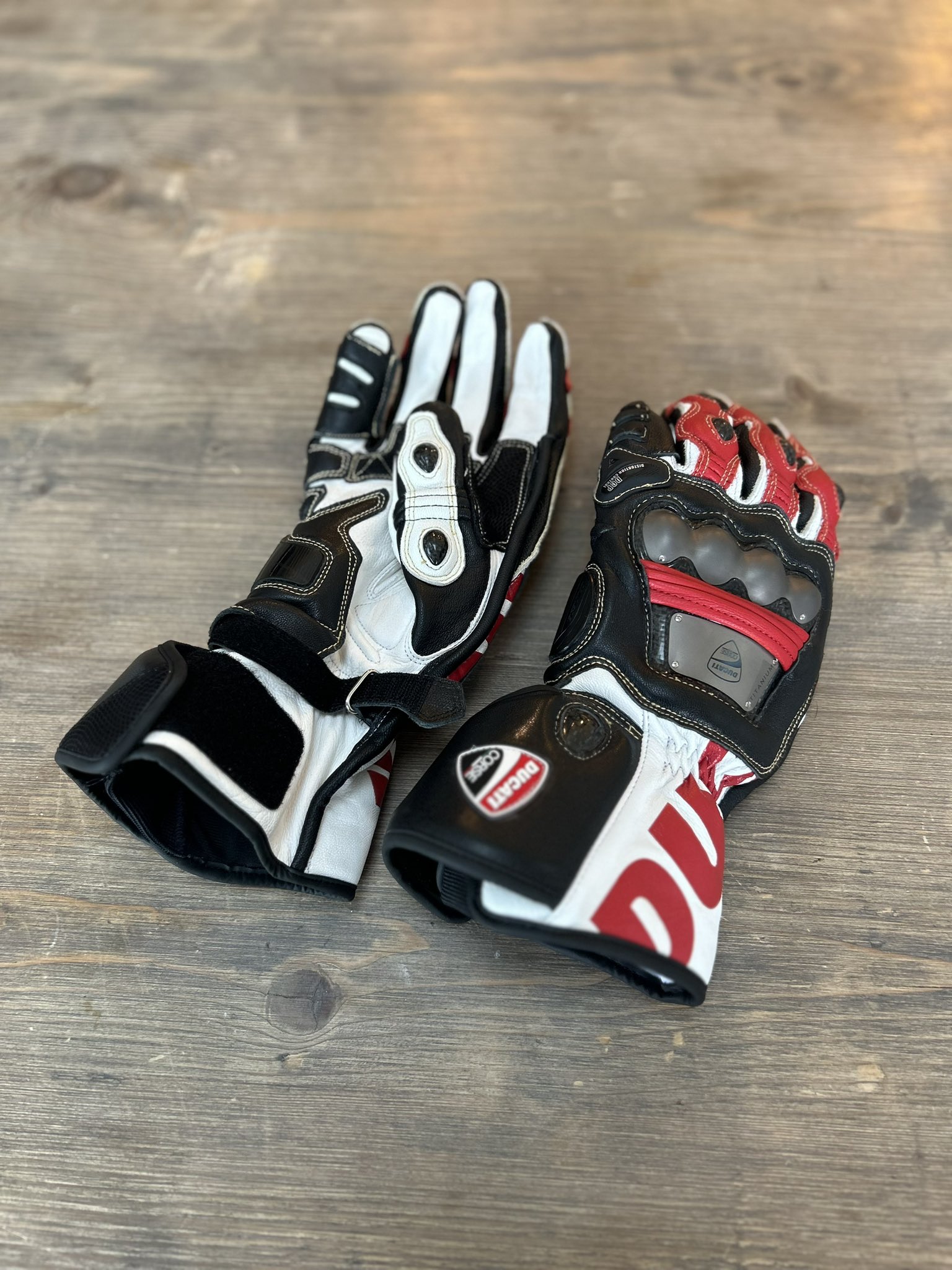 Ducati Corse バイクグローブ XL ファブリックおよびレザー製のバイク