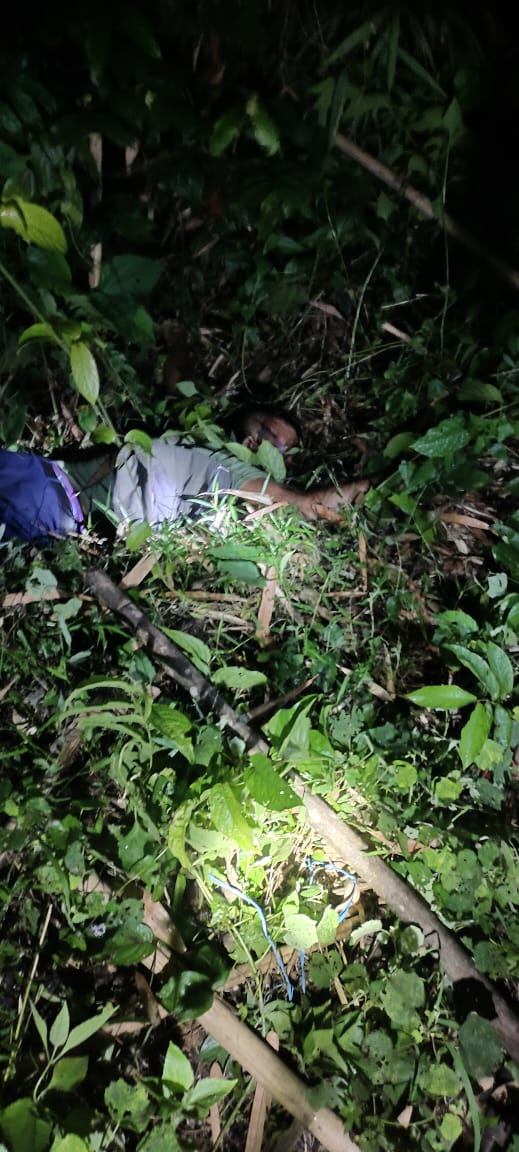 NgariNaYaiphare's tweet photo. Soibam Sarat Kumar Singh, a Jiri Settlement who was abducted by the #KukiTerrorists while he was on his way back home from his farm and now his lifeless body is found. 

#Justice4Meiteis 
#KukiEngineeredManipurViolence 
#KukiWarCrimes 
#KukiAtrocities https://t.co/xhlzV2SnYu